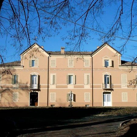 Villa Meli Lupi - Residenze Temporanee Parma Exterior photo