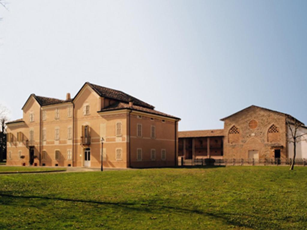 Villa Meli Lupi - Residenze Temporanee Parma Exterior photo