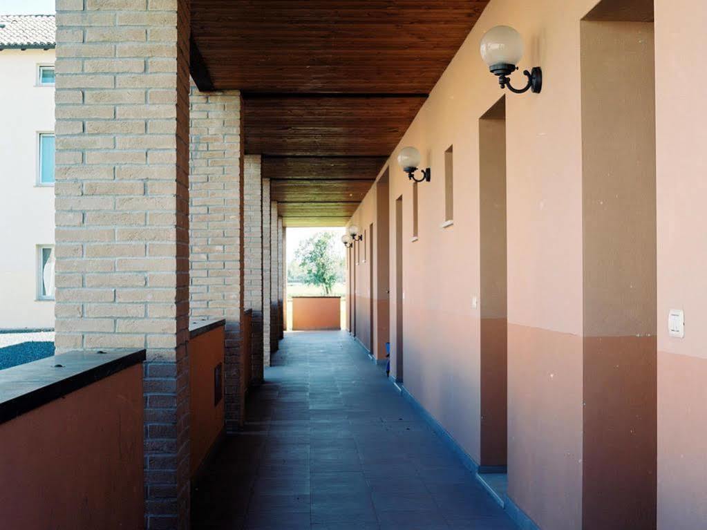 Villa Meli Lupi - Residenze Temporanee Parma Exterior photo