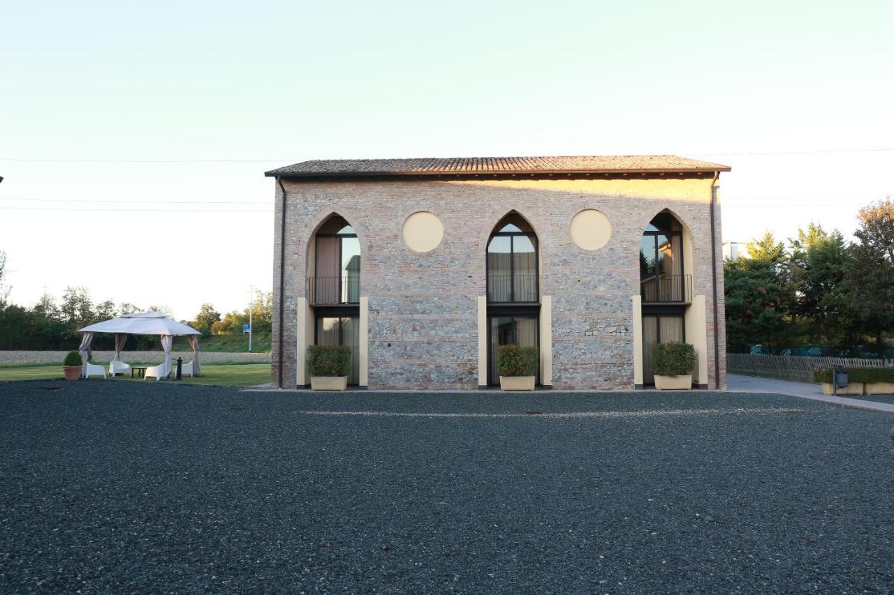 Villa Meli Lupi - Residenze Temporanee Parma Exterior photo